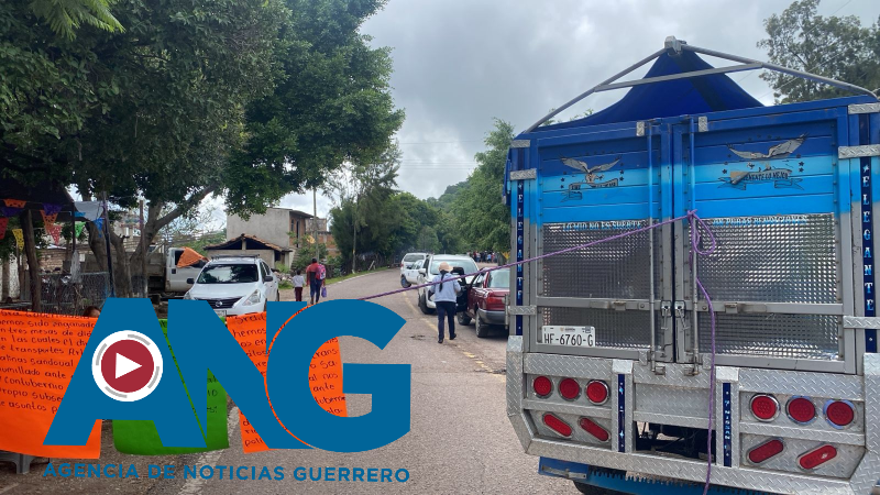 Bloqueo de carretera en Chiepetepéc genera caos en la ruta Tlapa-Chilpancingo