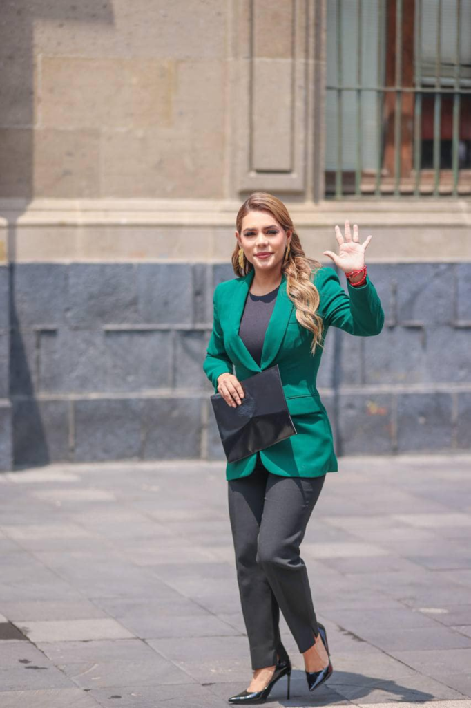 La gobernadora Evelyn Salgado se reúne con AMLO y Claudia Sheinbaum para evaluar avances del programa IMSS Bienestar
