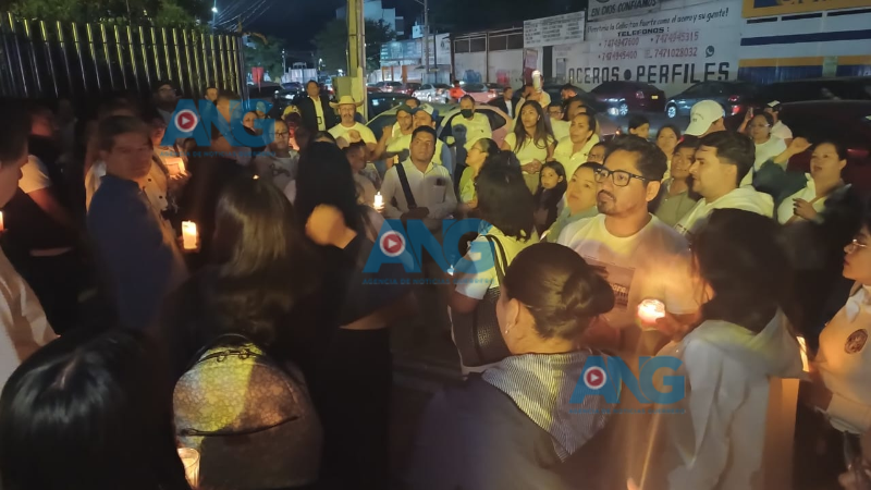 Protestan trabajadores de las oficinas del Poder Judicial previo a la aprobación de la reforma al Sistema Judicial en Guerrero