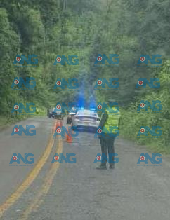 Carretera Altamirano Bloqueada por Volcadura de Tráiler en Temascaltepec