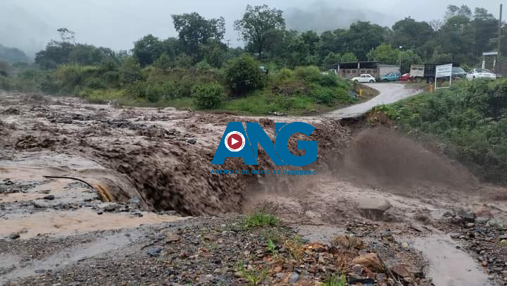 Solicitan ayuda urgente en Tlacoapa ante desbordamiento de río y falta de apoyo