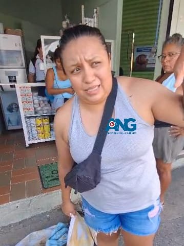 Dos Valientes Mujeres Rescatan a un Perrito Atrapado en un Deslave en la Colonia Francisco Villa de Acapulco
