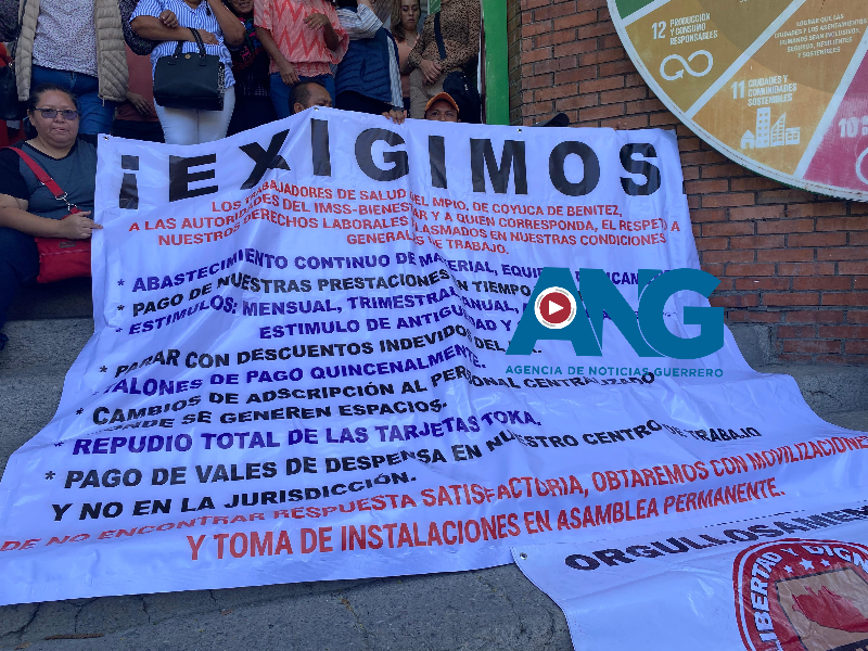Trabajadores de la salud protestan en #Chilpancingo exigen respeto a sus derechos laborales entre otras demandas