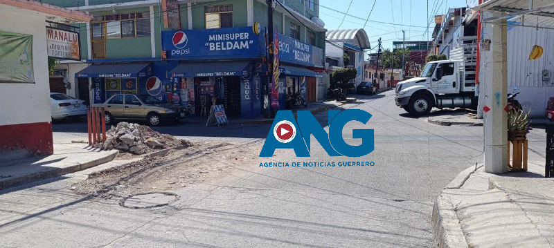 Vecinos denuncian peligro por obras inconclusas de CAPACH en #Chilpancingo