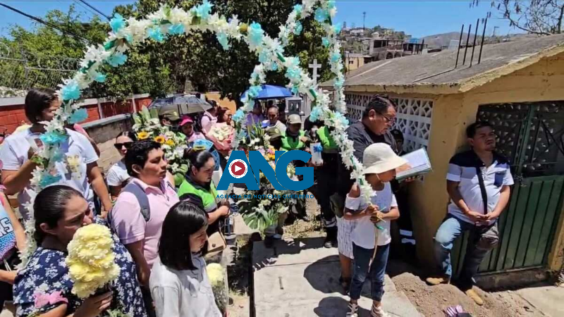 Despiden en Tlapa al “Ángel de Comonfort”, bebé abandonado en una barranca