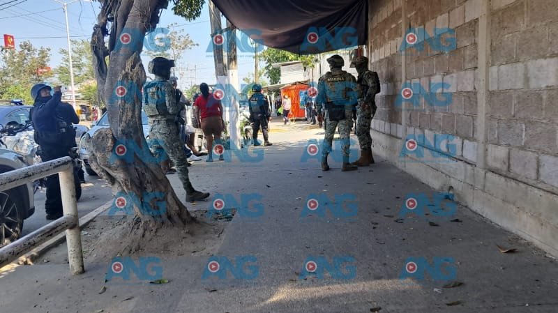 Policía evita rob0 de coche y resulta l3sionad0 en Acapulco