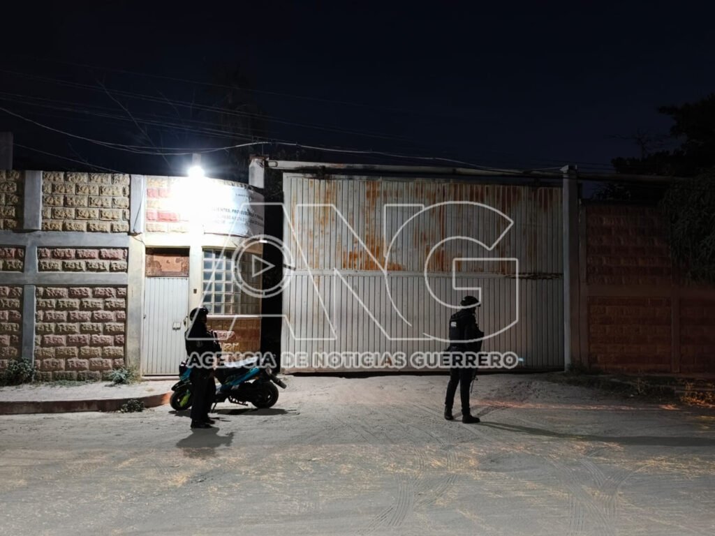 Mu3re trabajador al caer a una tolva en empresa de prefabricados en Iguala