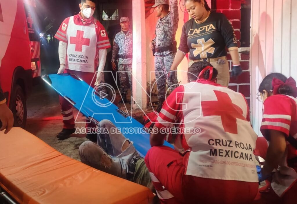 🔴 Brutal g0lpiza en #Acapulco: cuatro sujetos 4tacan a un mecánico y lo dejan gravemente herid0